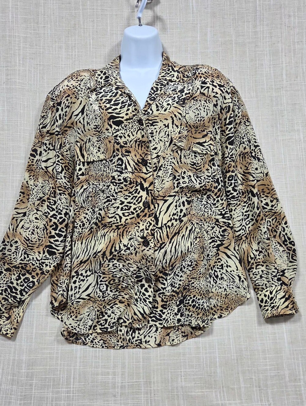 JH Collectibles Vintage 100% Silk Animal Print Blouse Size Size 12.